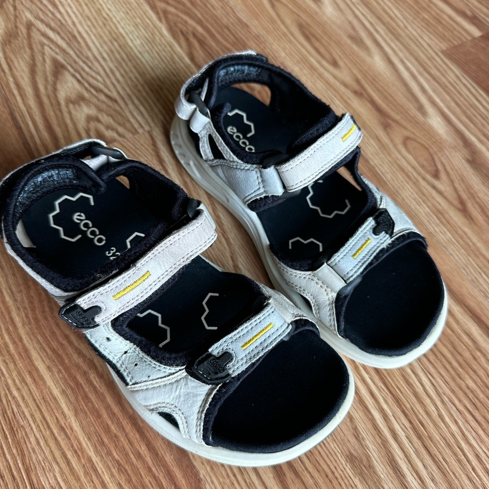 Ecco Kids Dual-Tone Sandals